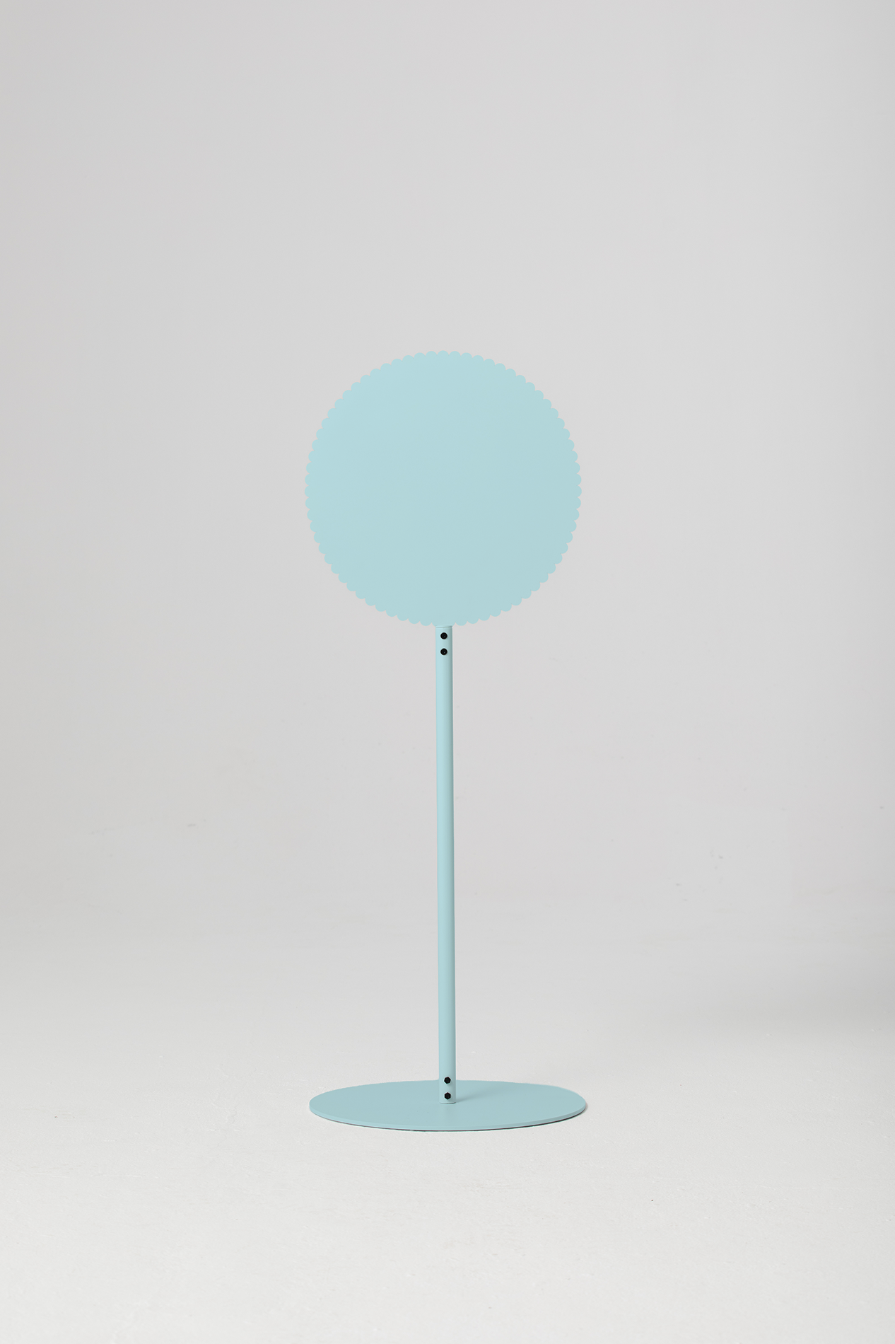 Daisy Standing Sign Baby Blue