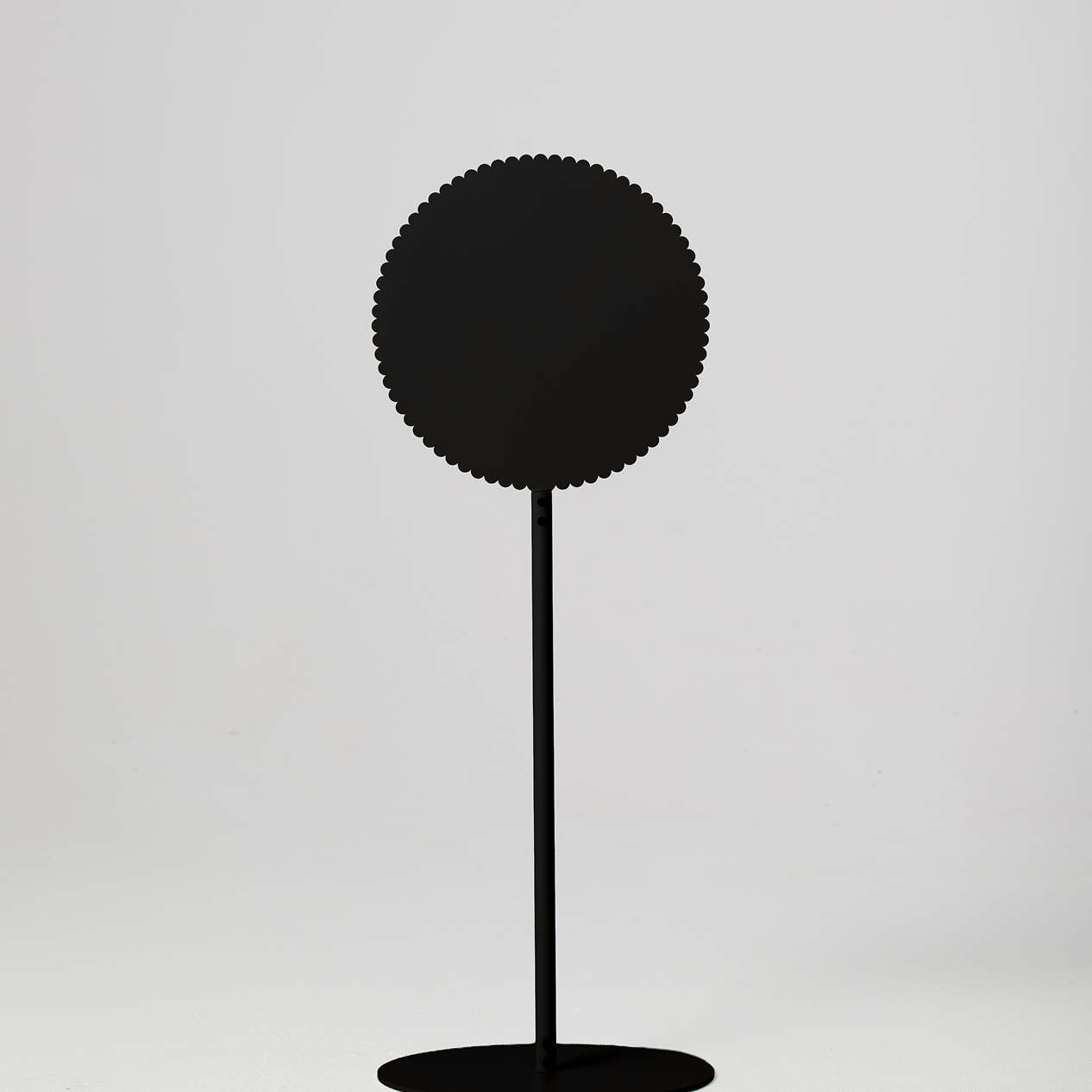 Daisy Standing Sign Black