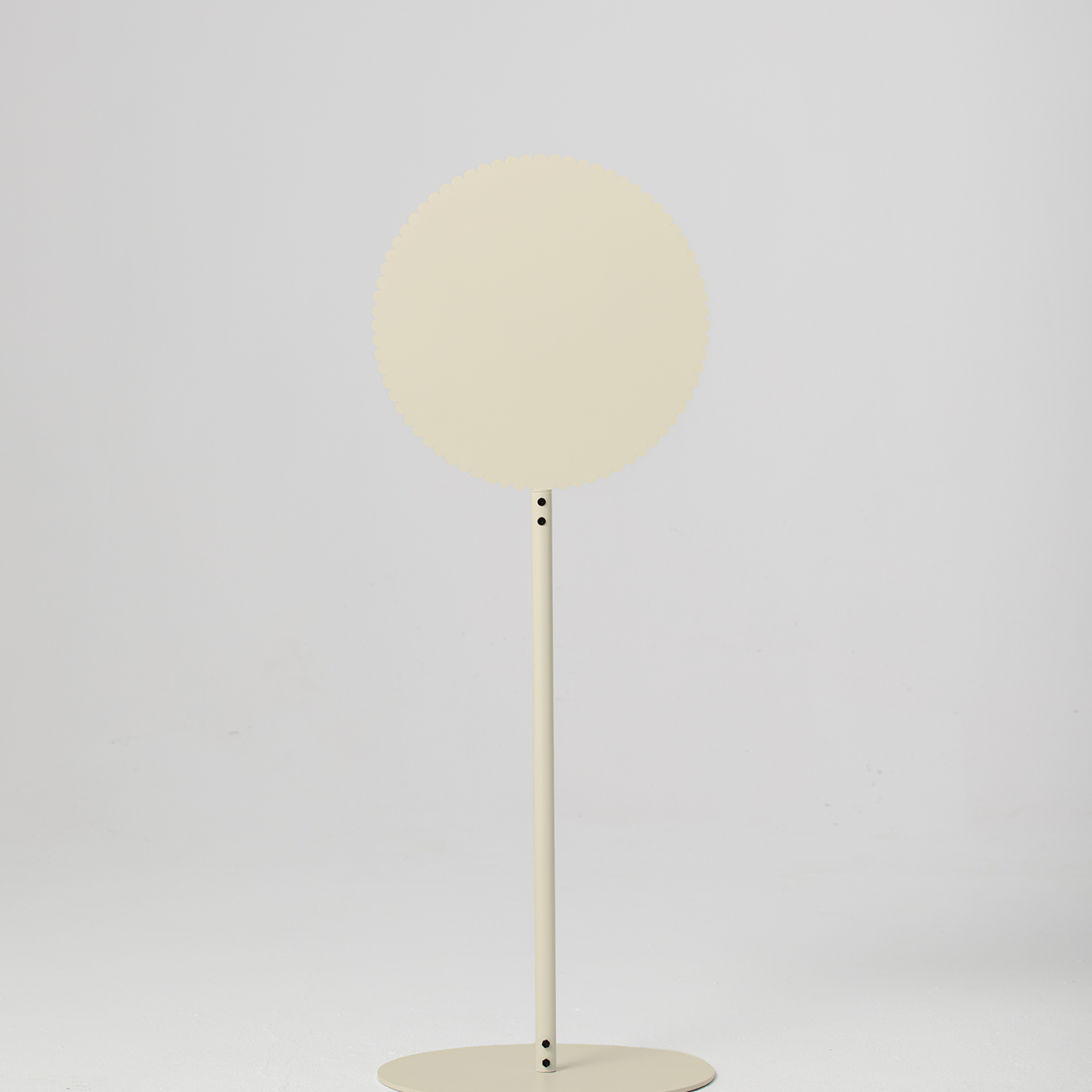 Daisy Standing Sign Ivory