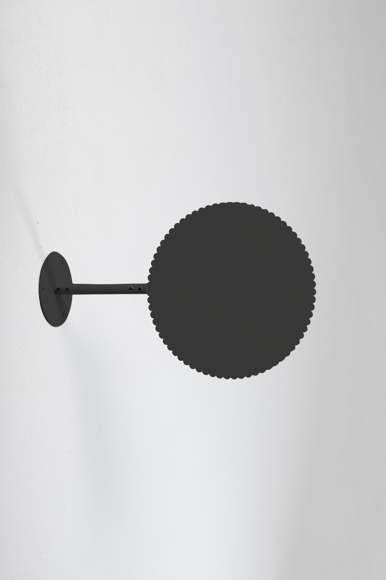 Daisy Hanging Sign Black