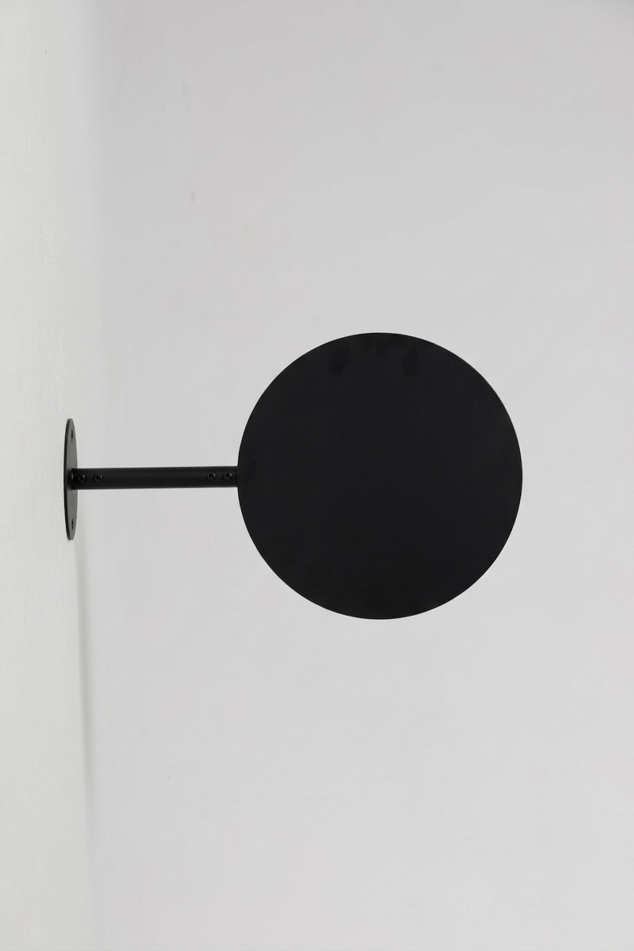 Round Hanging Sign Black